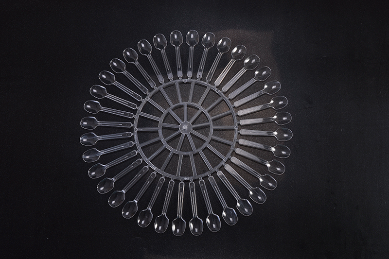 Plastic spoon