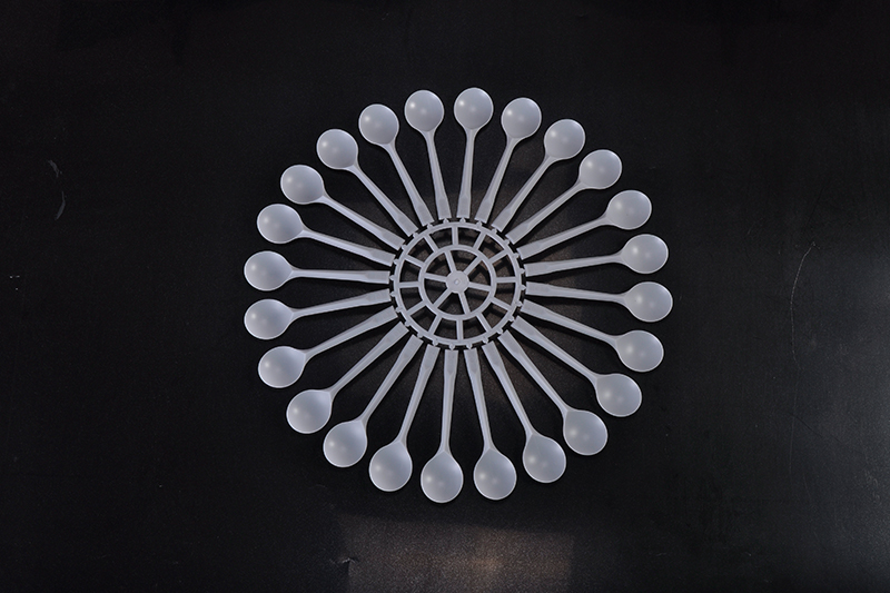 Plastic spoon